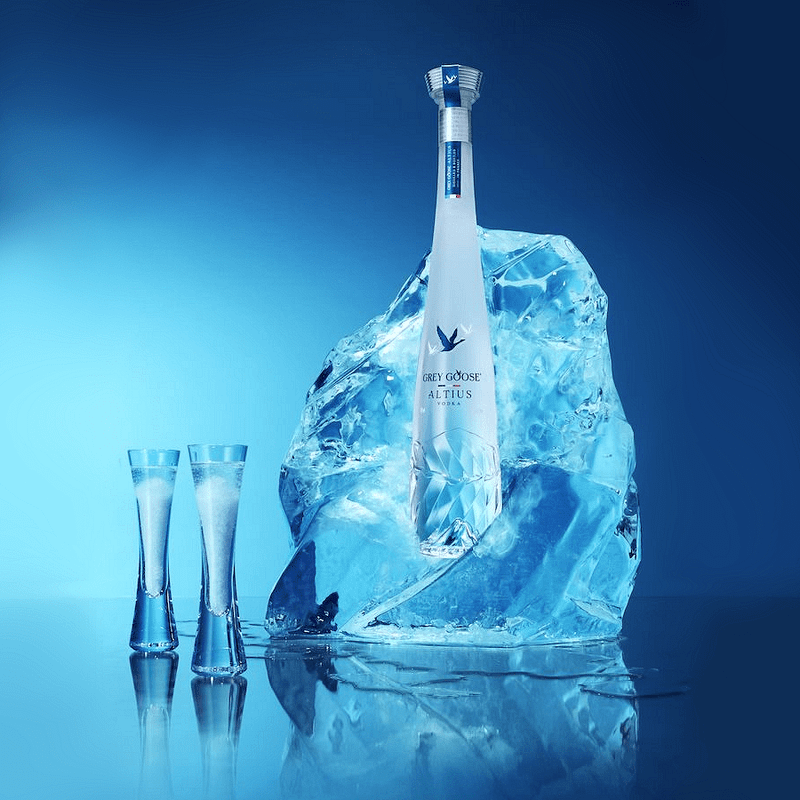 Водка Grey Goose Altius 700ml на ТОП цена | DrinkBring
